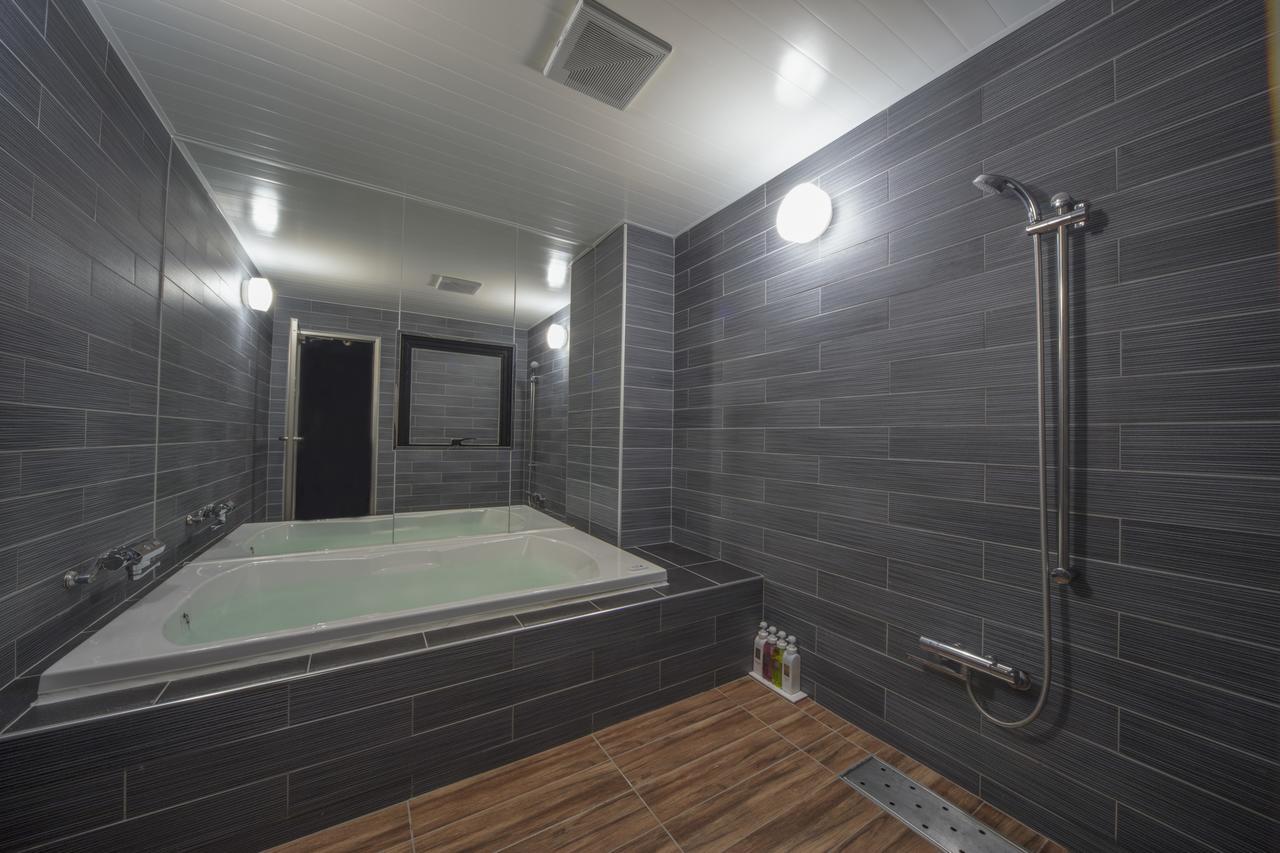 Hotel Noah Resort Sakuranomiya  Osaka Bagian luar foto